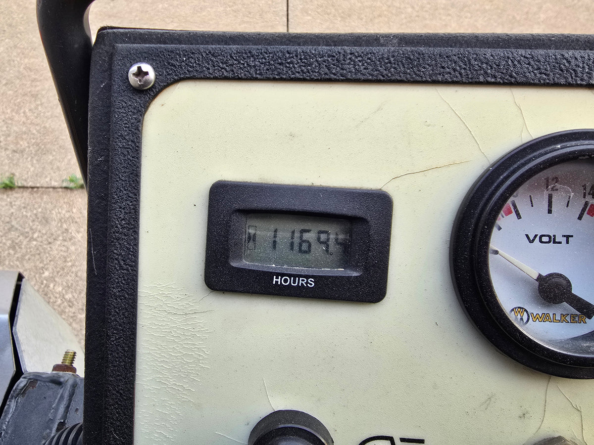 2015 WALKER MT23 W/ POWER DUMP 48" UE UEL0001761