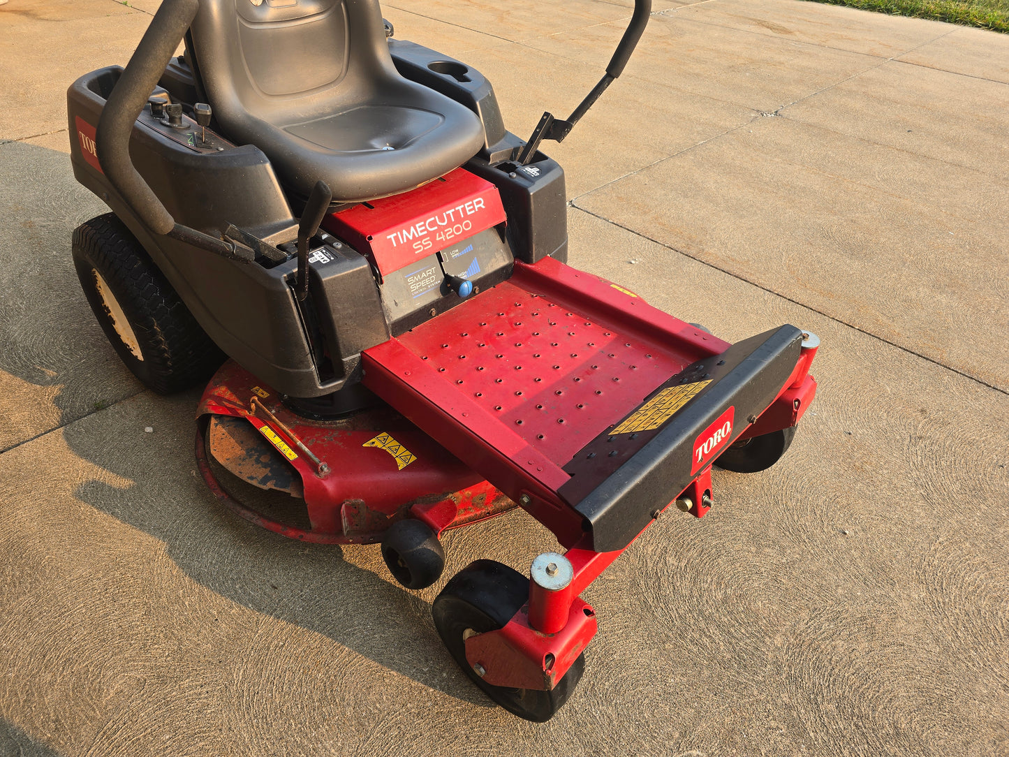 "PRE-OWNED" TORO TIMECUTTER 42"  19HP KOHLER