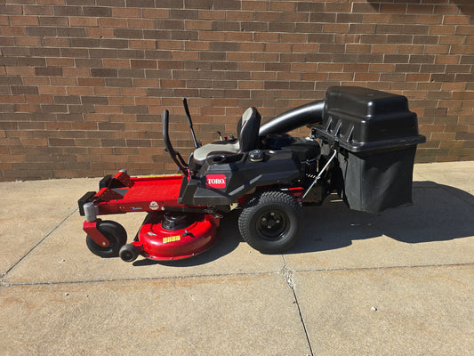 2023 TORO TIMECUTTER 42" PRE-OWNED W/BAGGER
